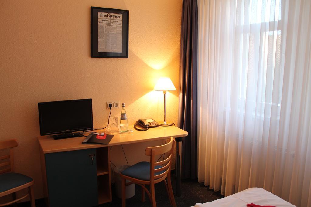 Hotel An Der Stadtmauer Mühlhausen Buitenkant foto