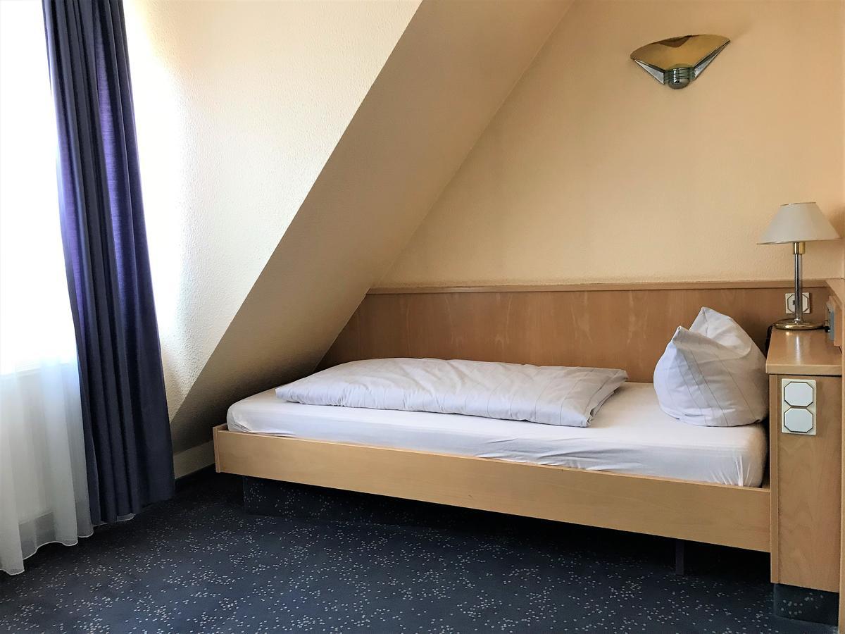 Hotel An Der Stadtmauer Mühlhausen Buitenkant foto