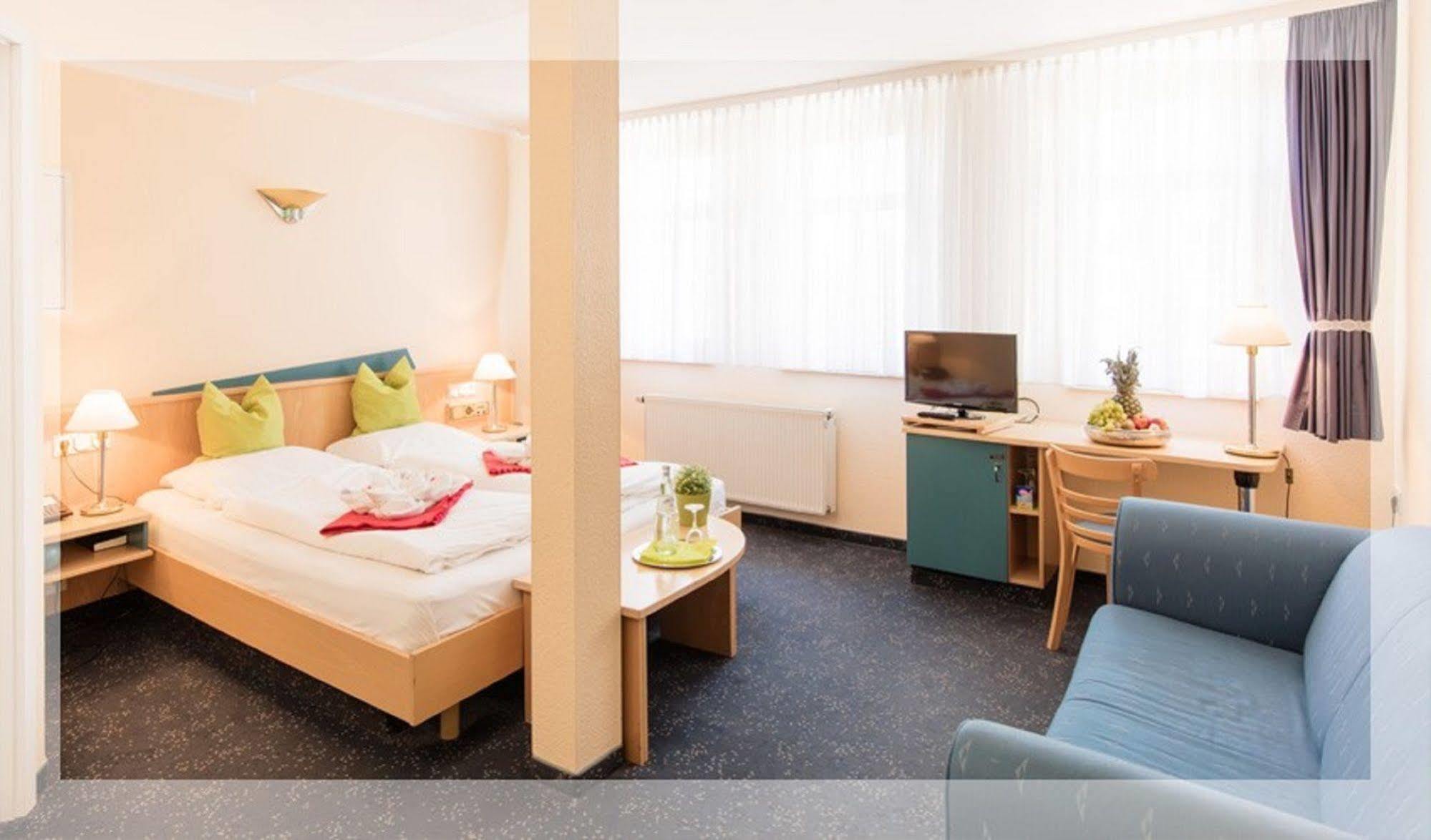 Hotel An Der Stadtmauer Mühlhausen Buitenkant foto